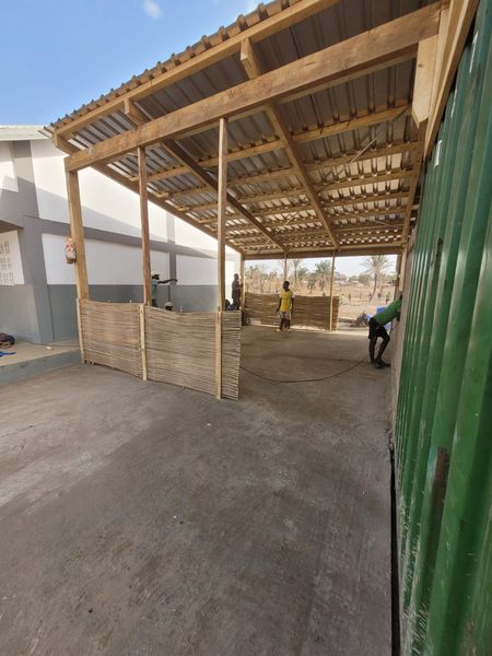 Togo Baustelle Samstag 166.jpg